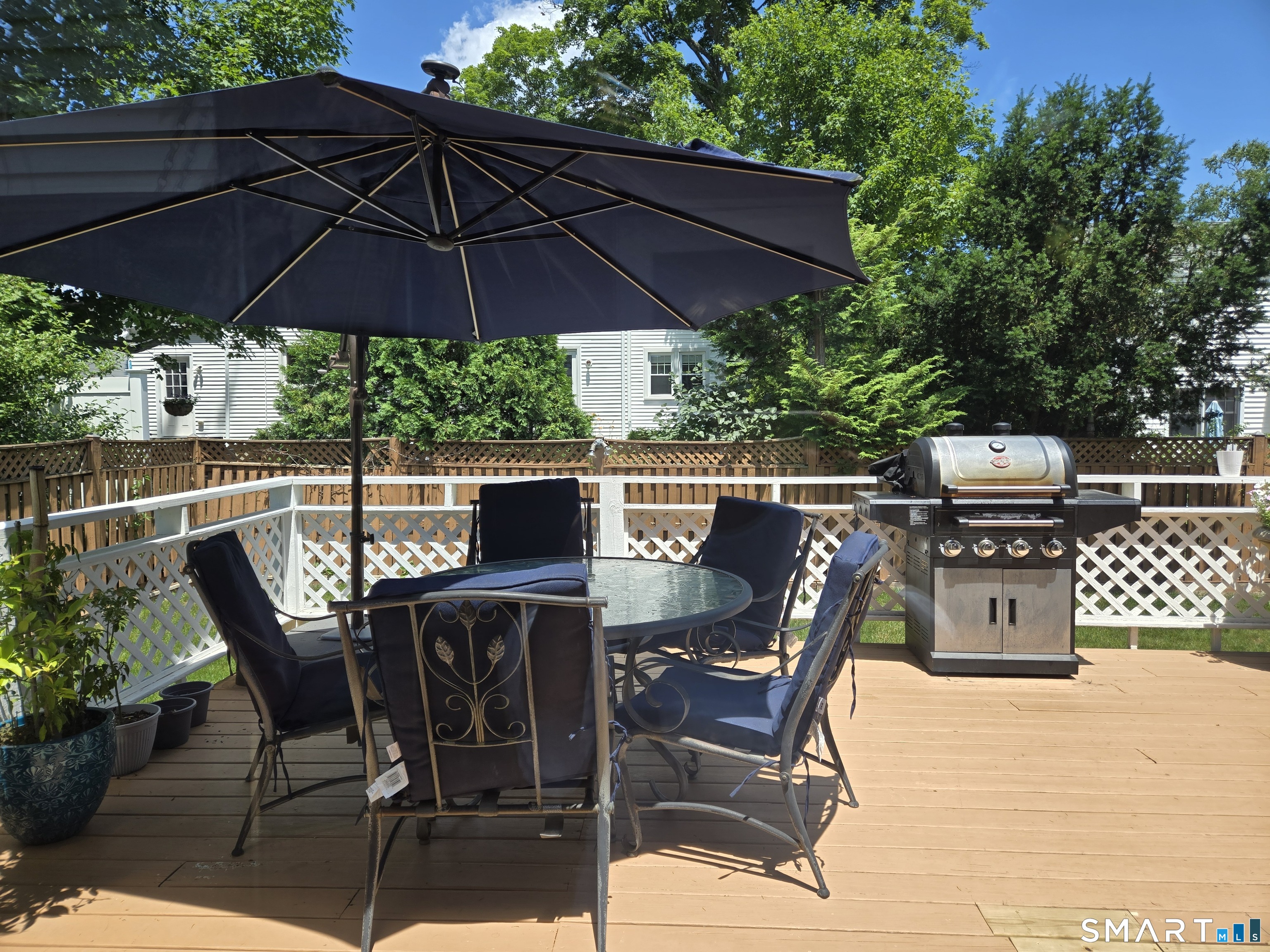 20 Norman Road Stamford, CT 06906 - Photo 24 of 35 a view of a chairs and table in the patio