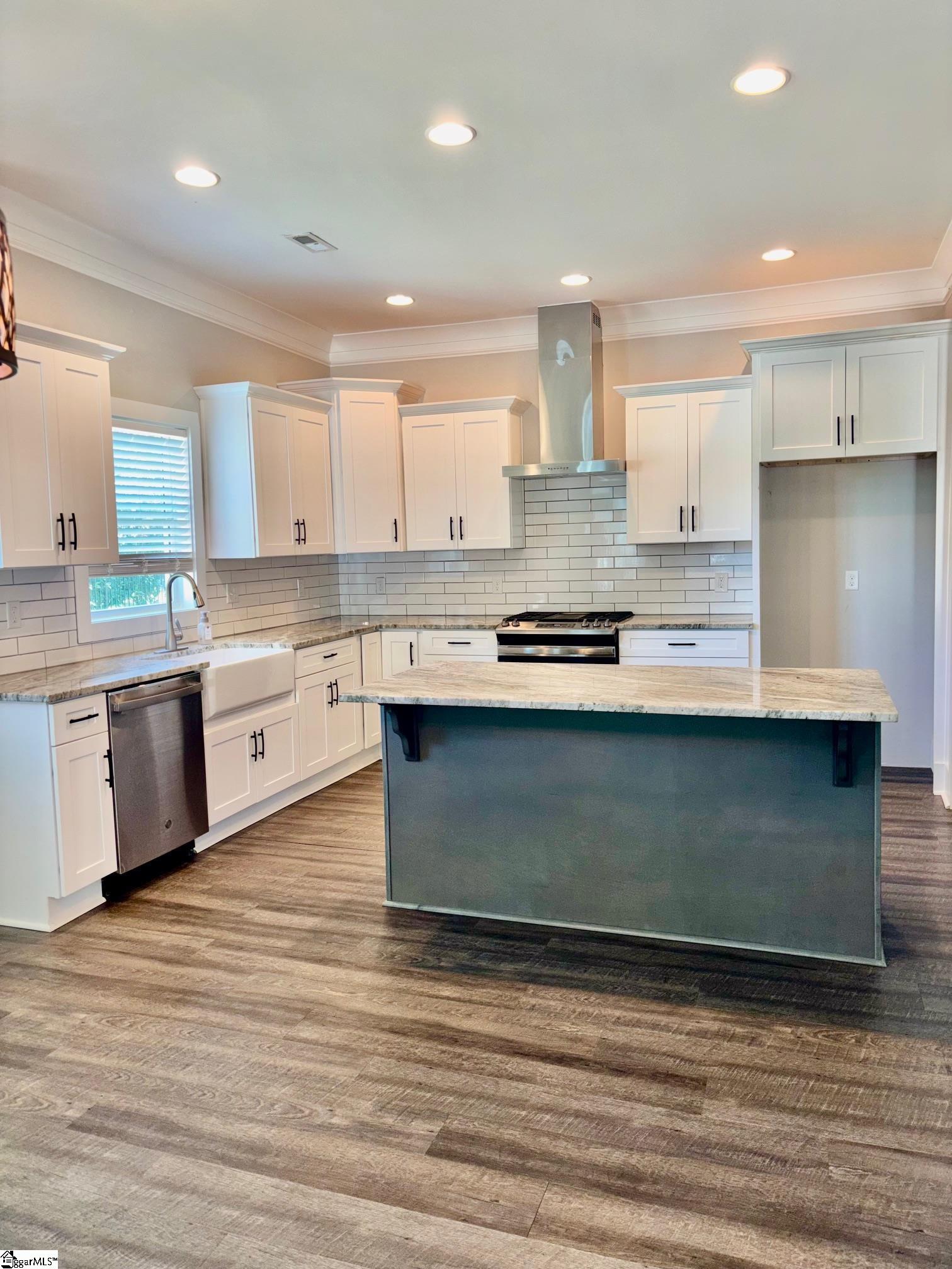 512 Trade Street Greer, SC 29651 - Photo 5 of 16