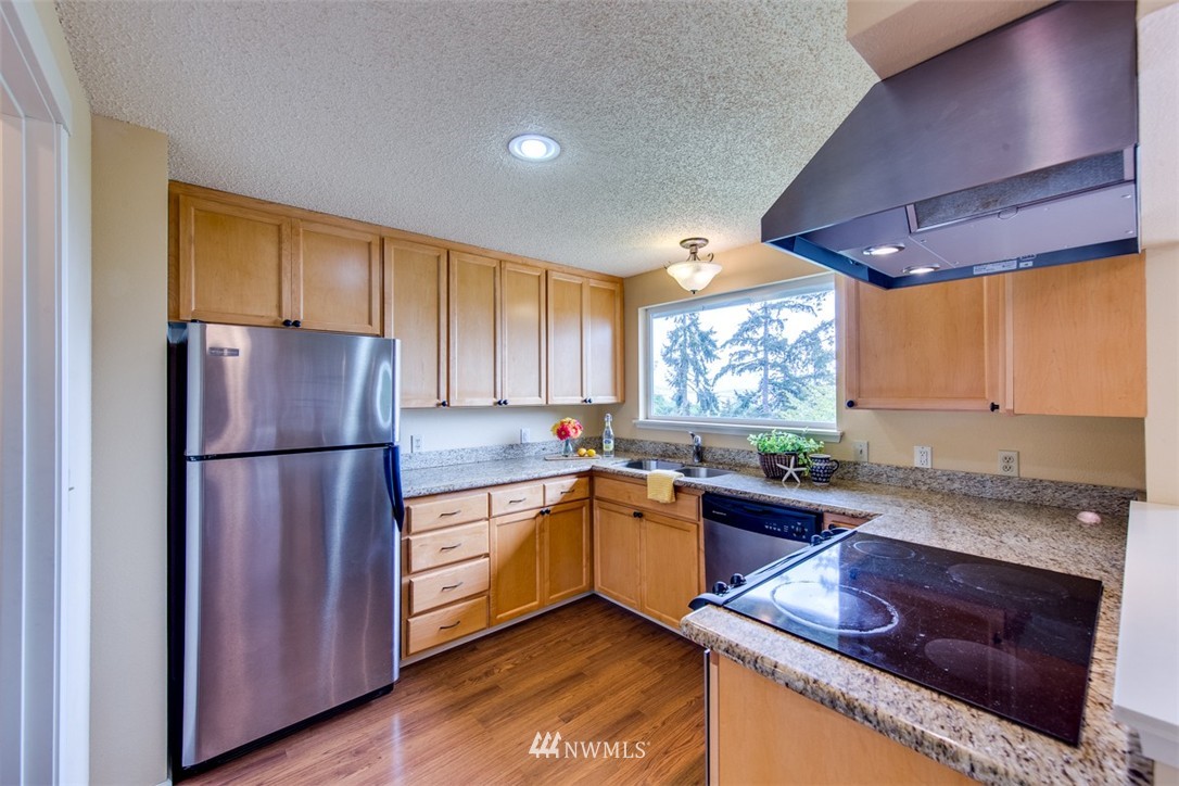 22759 Jefferson Point Road Northeast Kingston, WA 98346 - Photo 13 of 25 Gallery Image 13