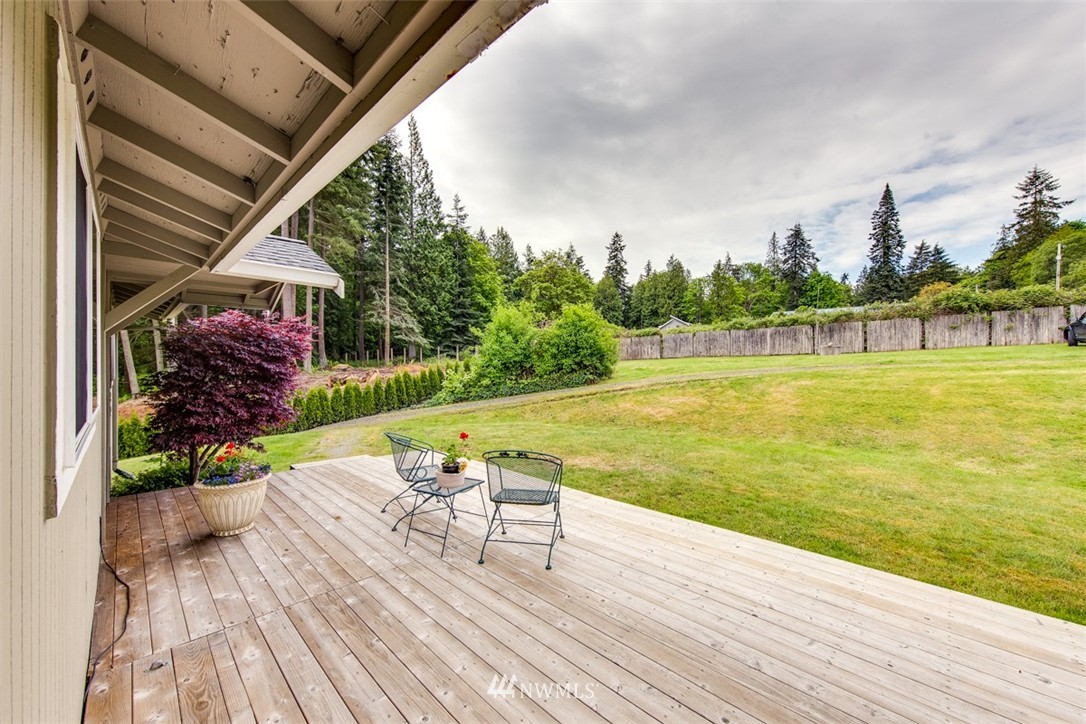 22759 Jefferson Point Road Northeast Kingston, WA 98346 - Photo 5 of 25 Gallery Image 5