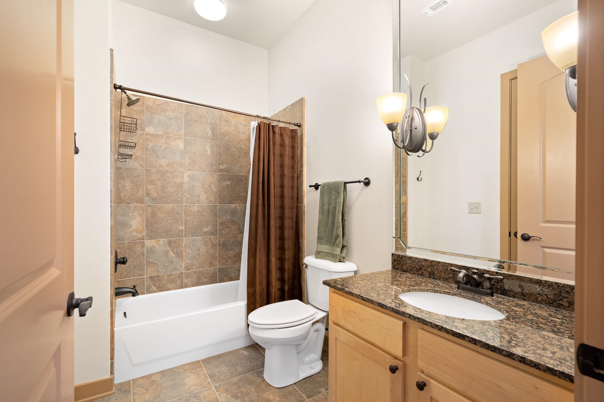 1430 Regency Road, Unit H301 Gulf Shores, AL 36542 - Photo 11 of 25 Guest Bath