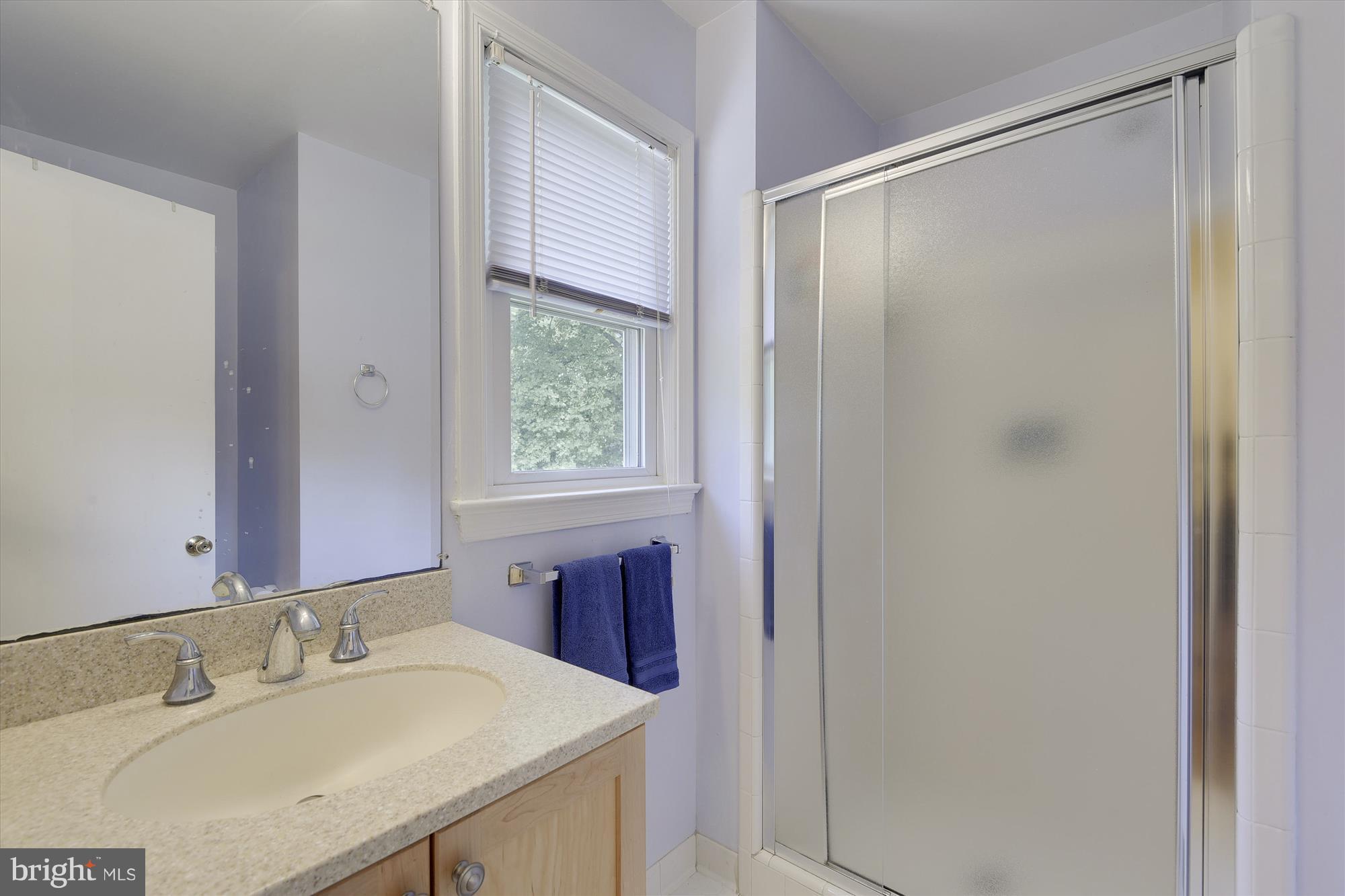 11724 Kemp Mill Road Silver Spring, MD 20902 - Photo 16 of 30 Bath (Master)