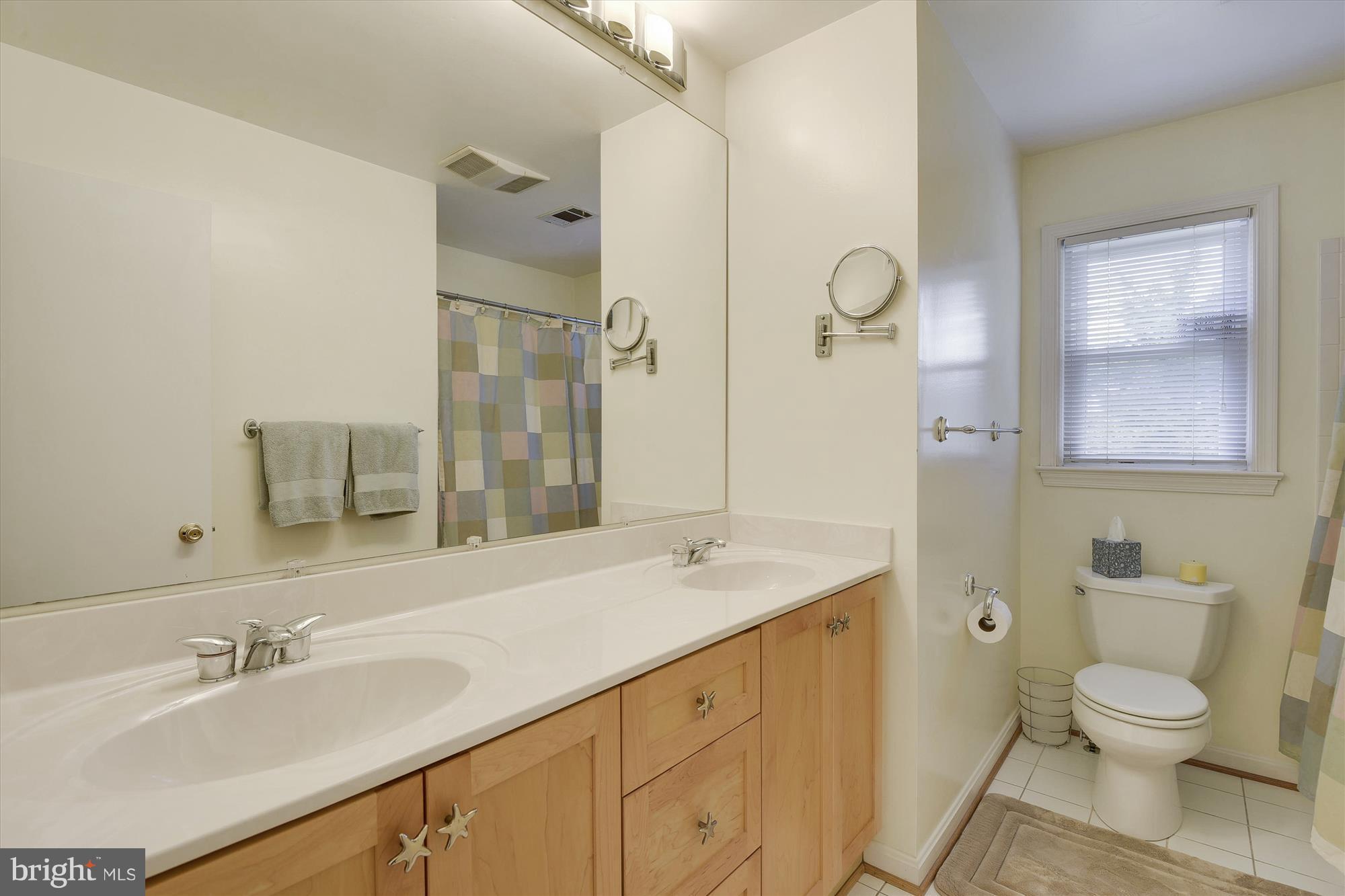 11724 Kemp Mill Road Silver Spring, MD 20902 - Photo 21 of 30 Bath 2