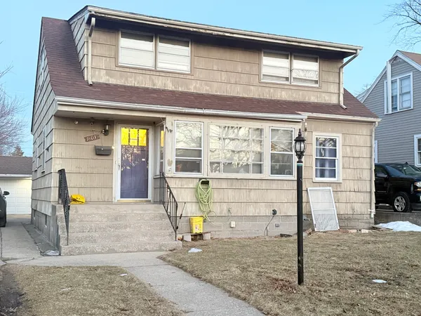 $169,999 | 18035 Oakley Avenue, Lansing, IL 60438