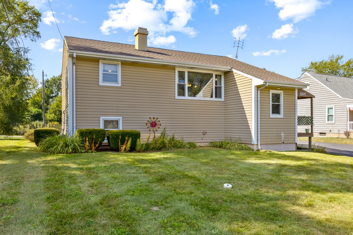 1207 Crystal Lake Road Lake In The Hills, IL 60156 - Photo 1 of 25 Gallery Image 1