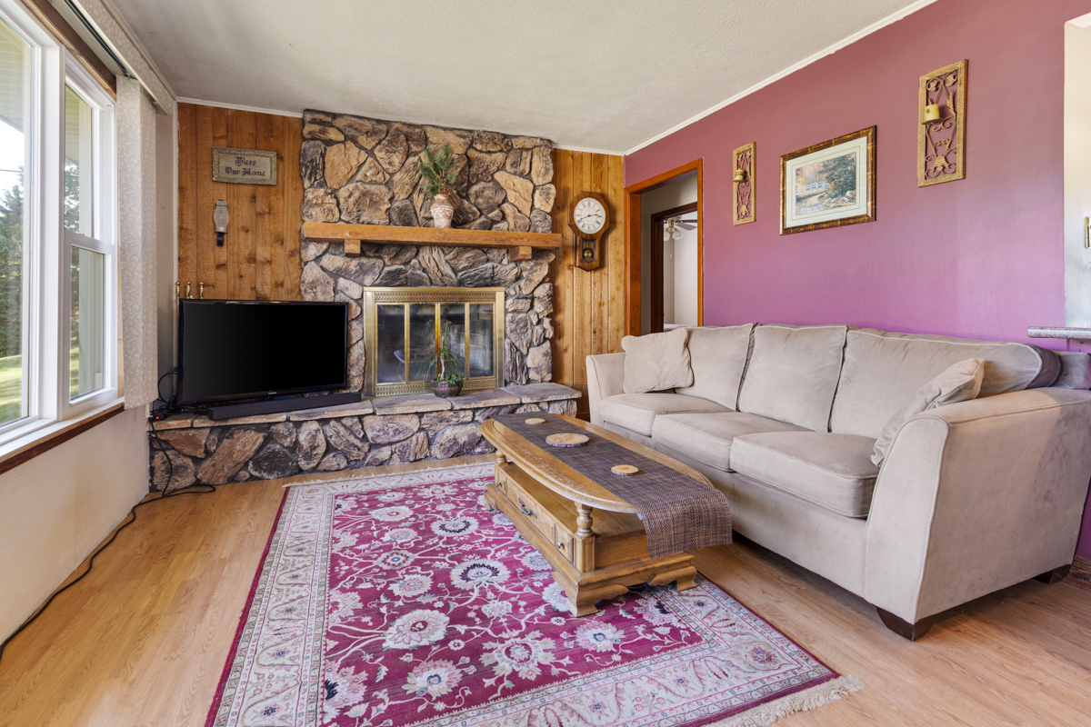1207 Crystal Lake Road Lake In The Hills, IL 60156 - Photo 13 of 25 Gallery Image 13