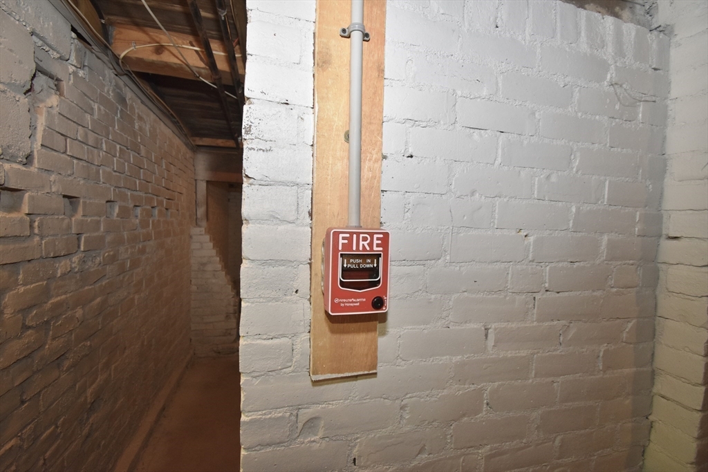 855 Liberty Street Springfield, MA 01104 - Photo 29 of 29 Gallery Image 29