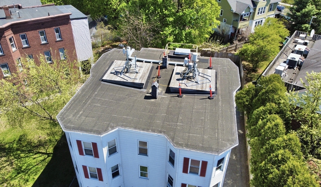 855 Liberty Street Springfield, MA 01104 - Photo 3 of 29 Gallery Image 3