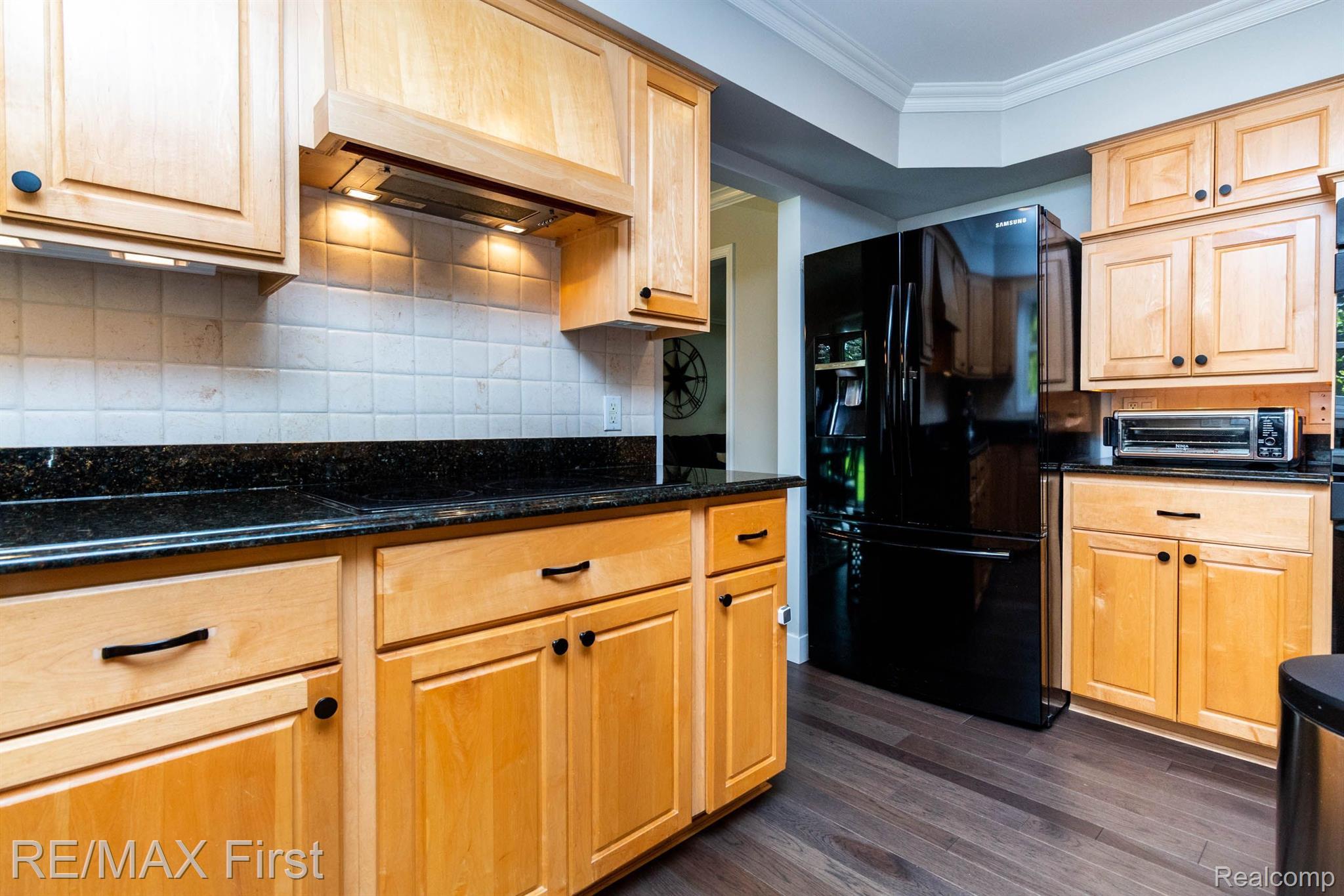 348 Shellbourne Drive Rochester, MI 48309 - Photo 20 of 65