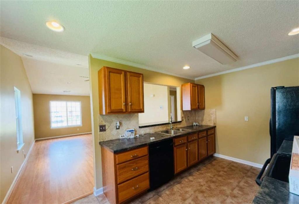 153 Crest Pointe Bremen, GA 30110 - Photo 7 of 24