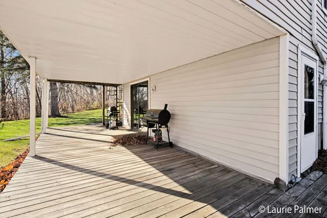 $469,900 | 6867 Centerline Road, Saranac, MI 48881