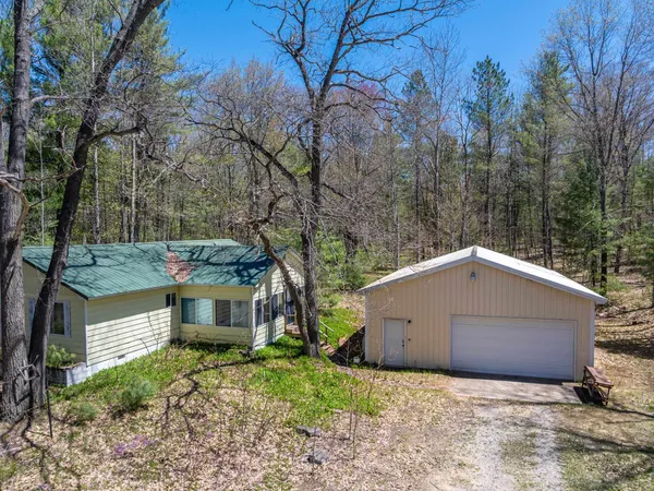 $199,900 | 262 East Bear Lake Road Northeast, Kalkaska, MI 49646