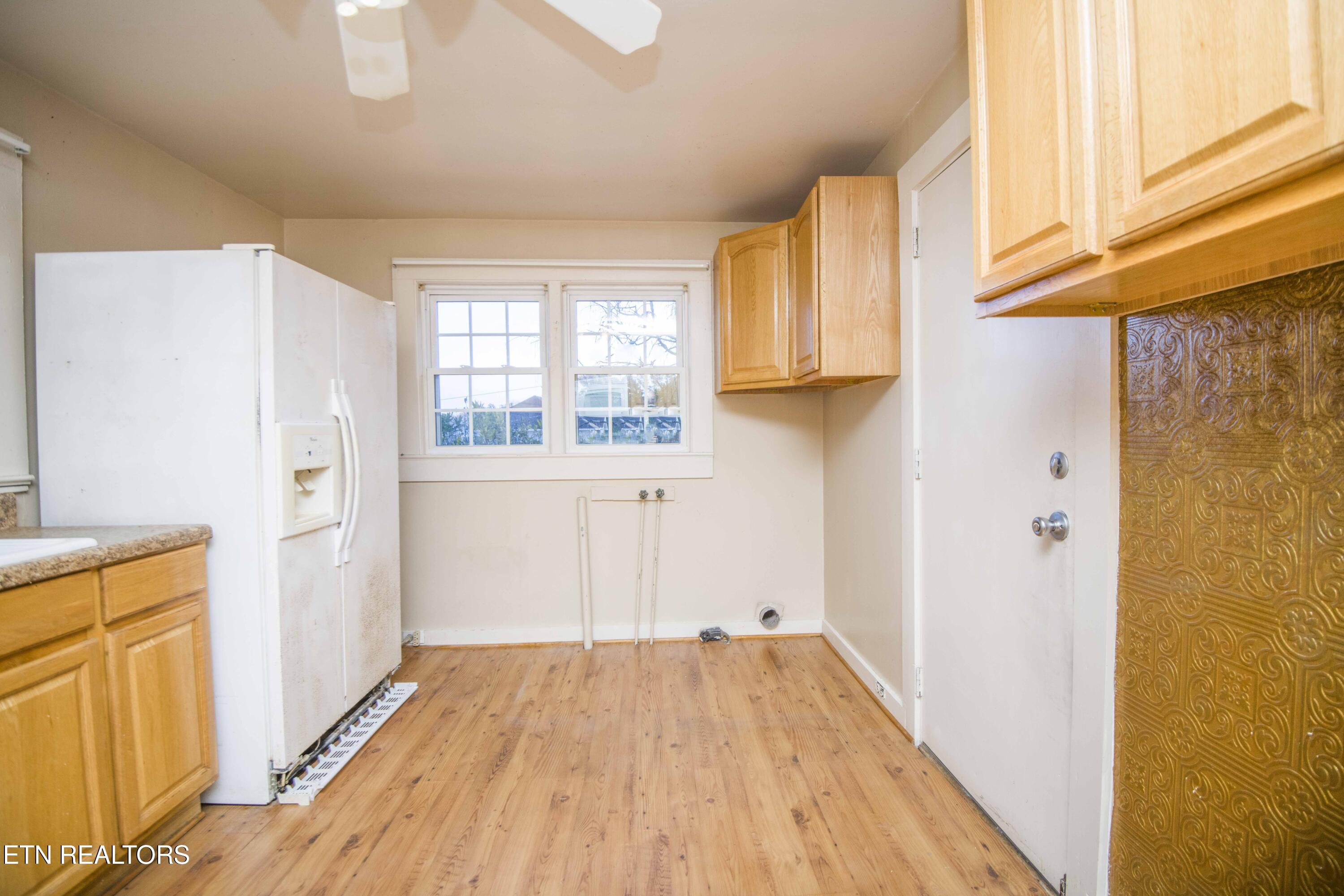 446 Mahoney Road Oliver Springs, TN 37840 - Photo 16 of 46 kitchen 2_1