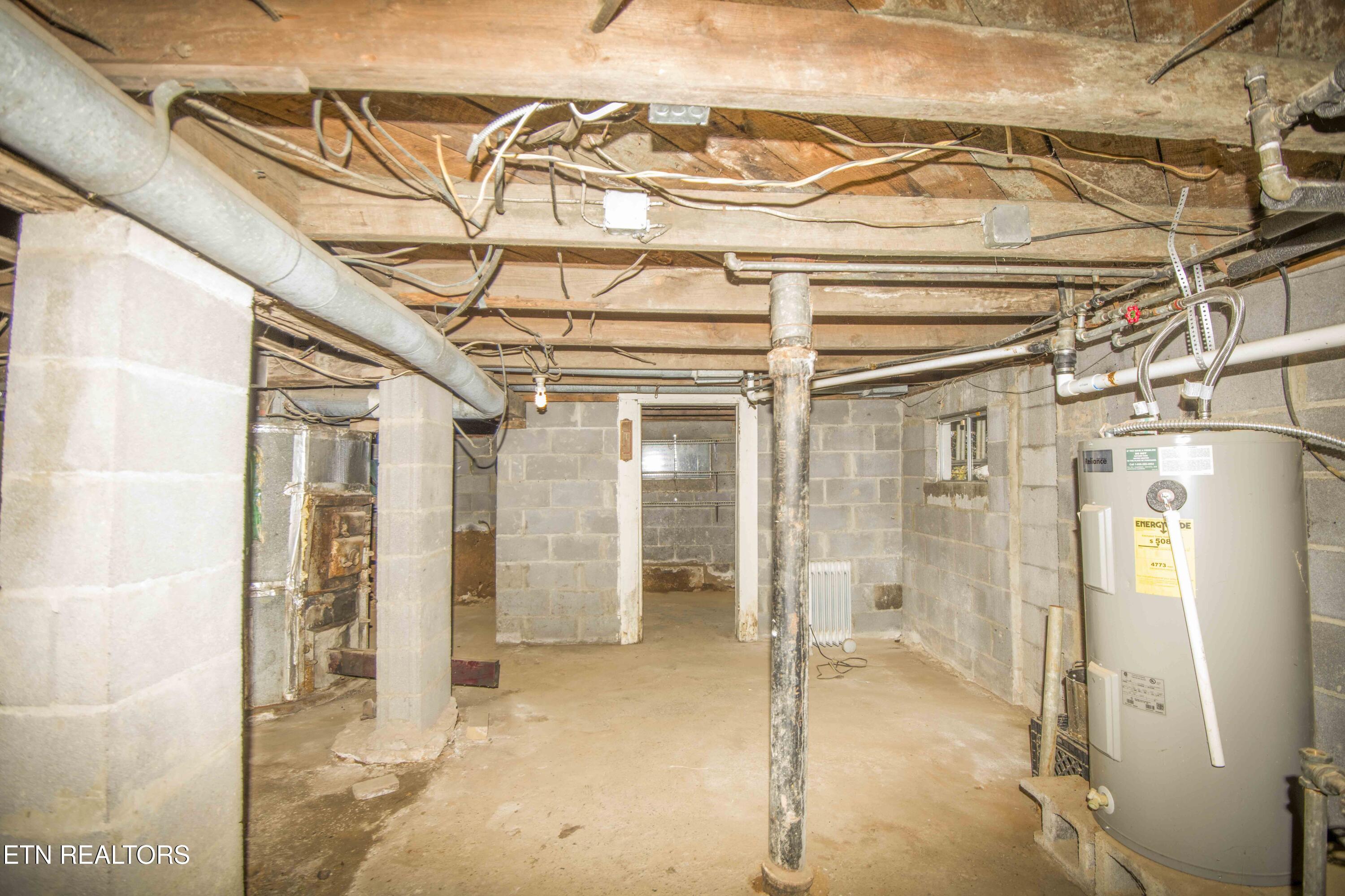 446 Mahoney Road Oliver Springs, TN 37840 - Photo 31 of 46 basement 1_1