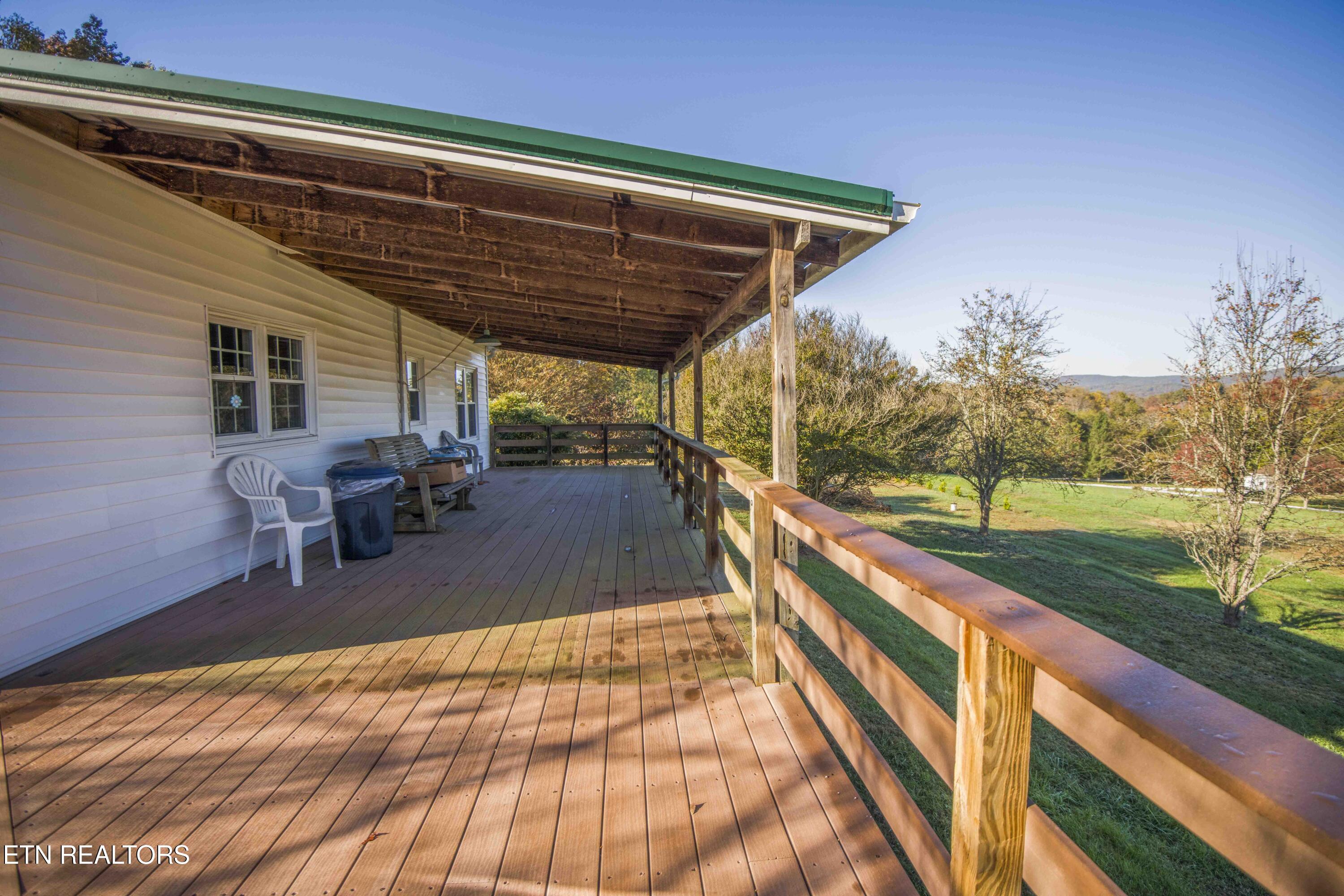446 Mahoney Road Oliver Springs, TN 37840 - Photo 35 of 46 eck 2_1