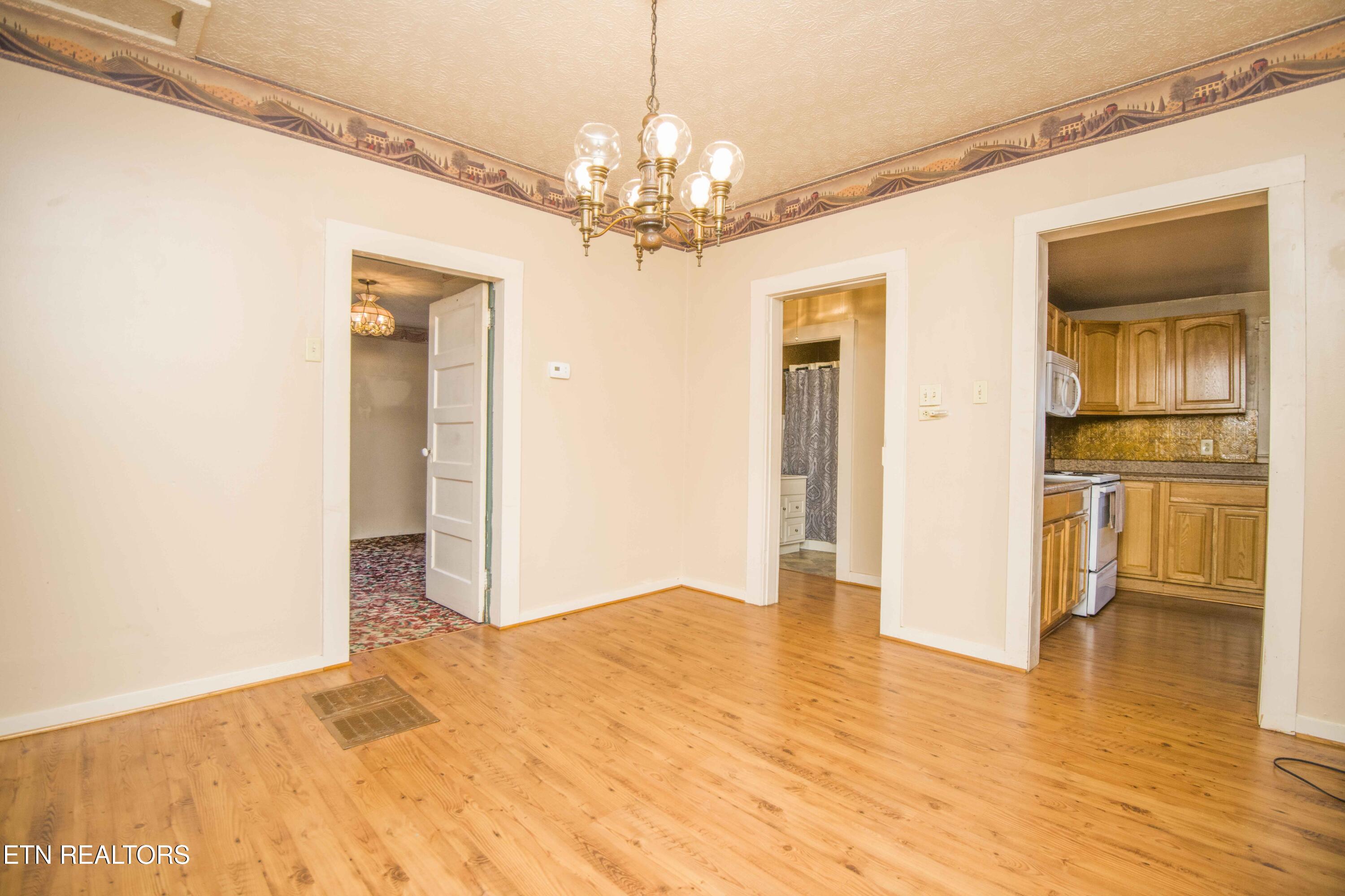 446 Mahoney Road Oliver Springs, TN 37840 - Photo 8 of 46 dining 1_1