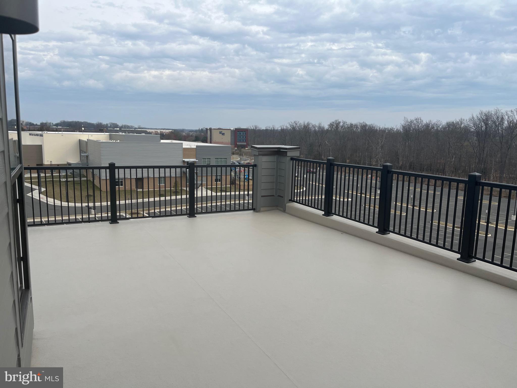 44502 Wolfhound Square Ashburn, VA 20147 - Photo 6 of 100 a view of balcony with city view