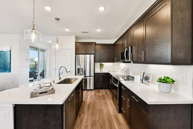 $599,990 | 8647 Starburst Way, Sacramento, CA 95823