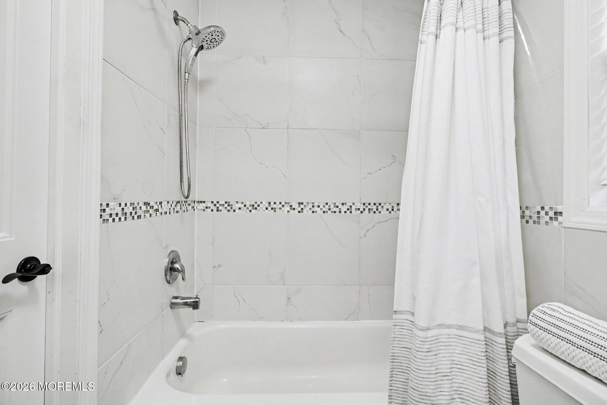 203 Blake Circle Brick, NJ 08724 - Photo 26 of 40 Full Bath