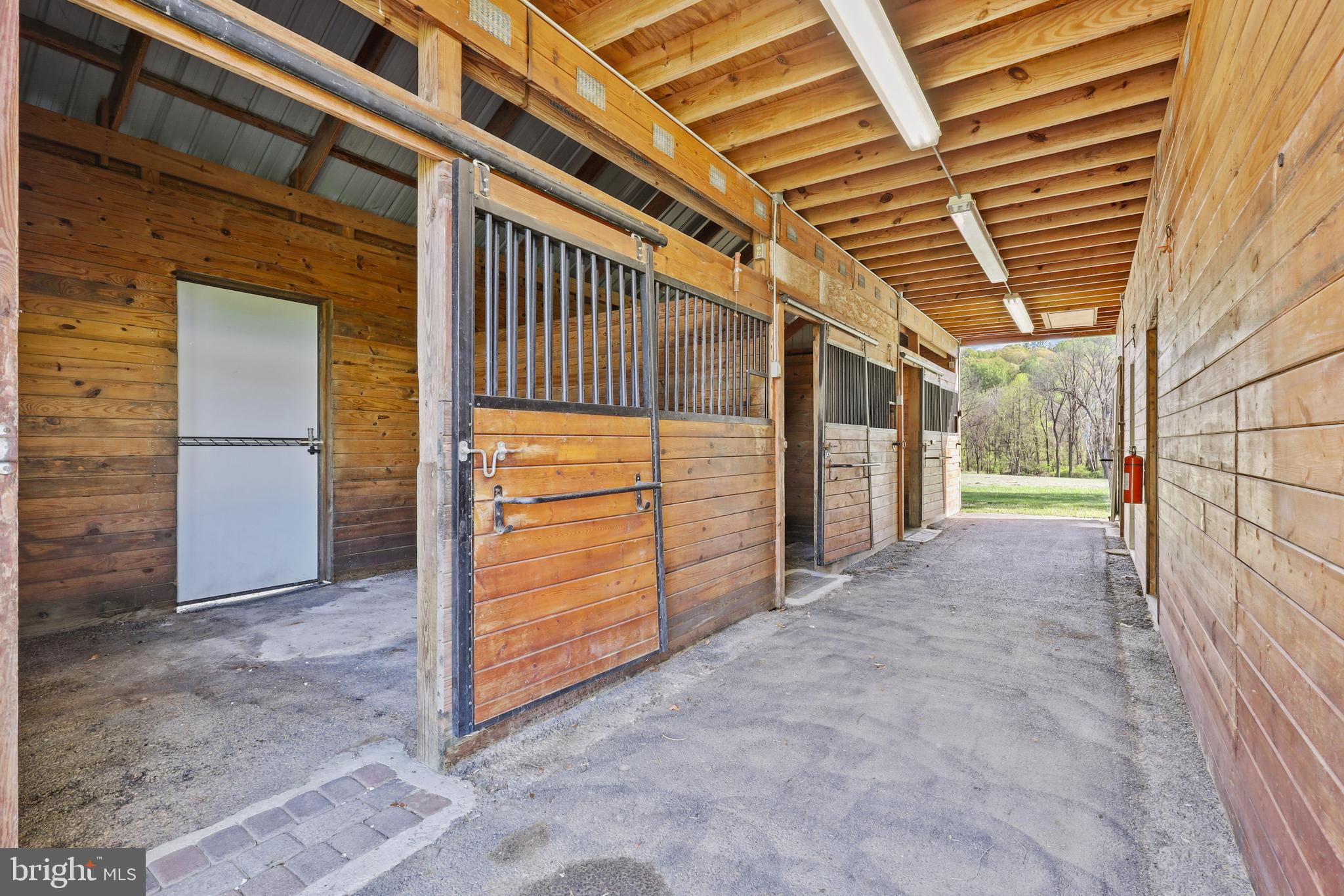 13021 Beaver Dam Road Cockeysville, MD 21030 - Photo 50 of 57 Stable