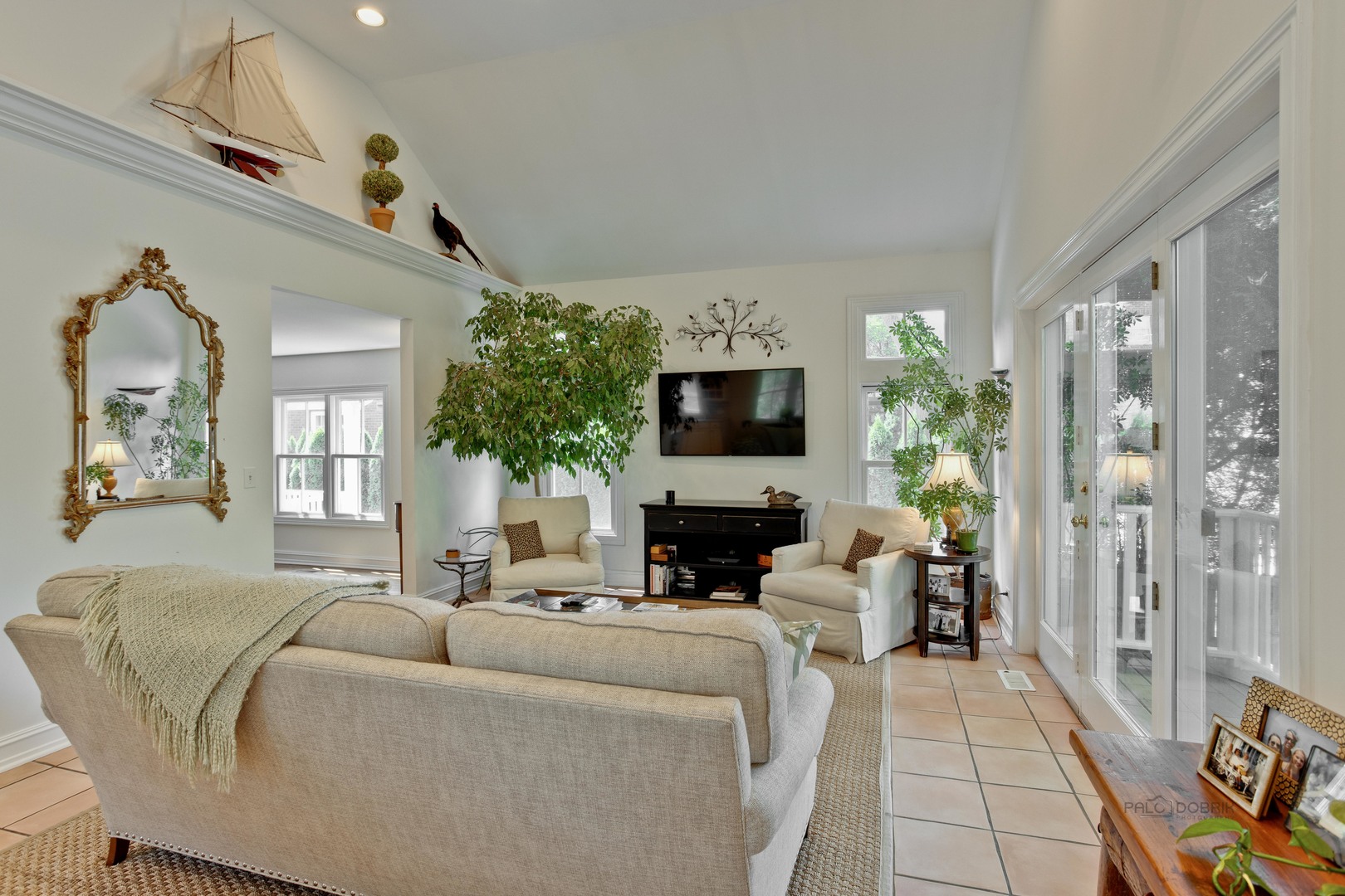 136 Wildwood Road Lake Forest, IL 60045 - Photo 15 of 35