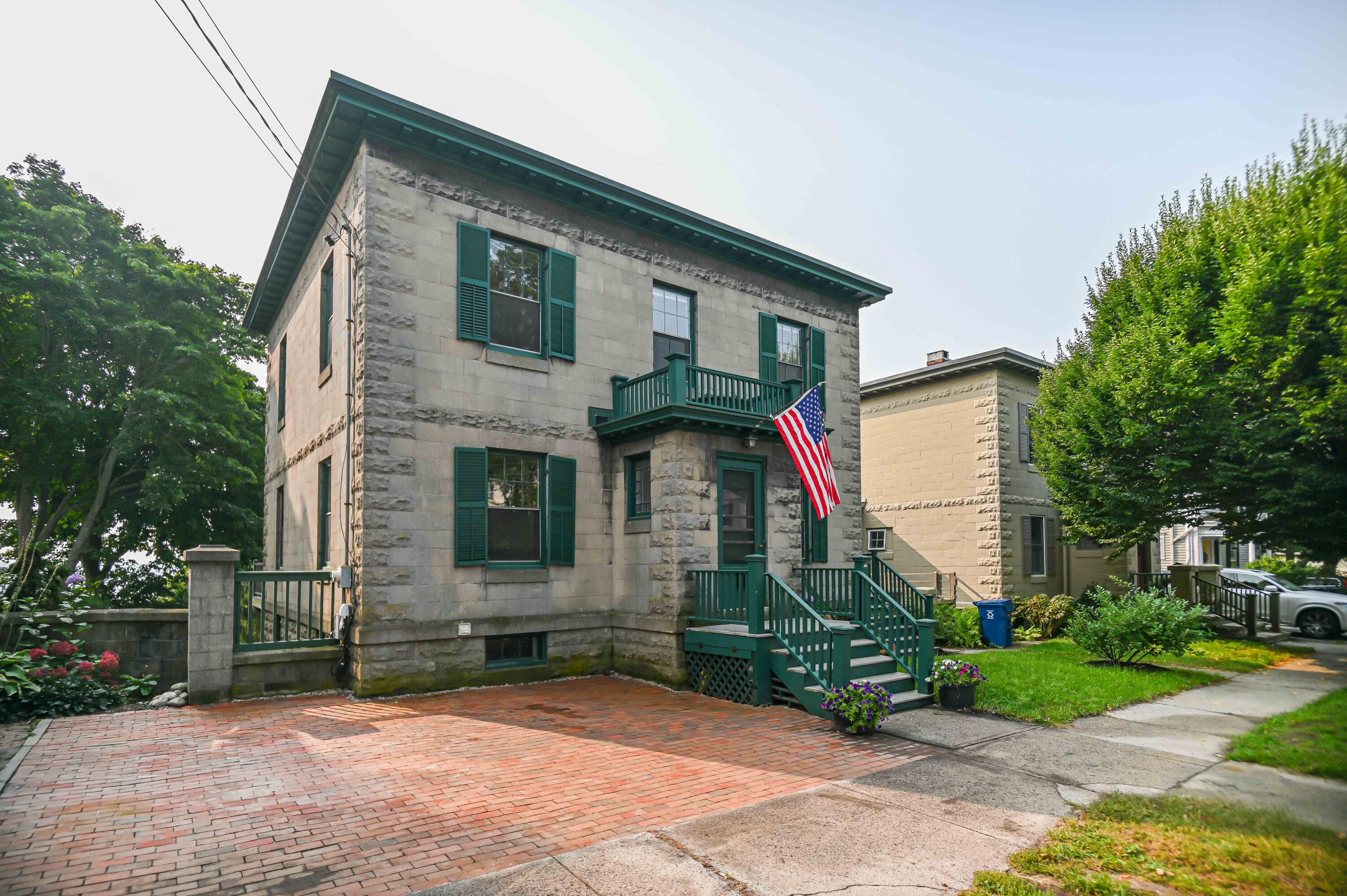 354 Danforth Street Portland, ME 04102 - Photo 2 of 65 DSC_1196