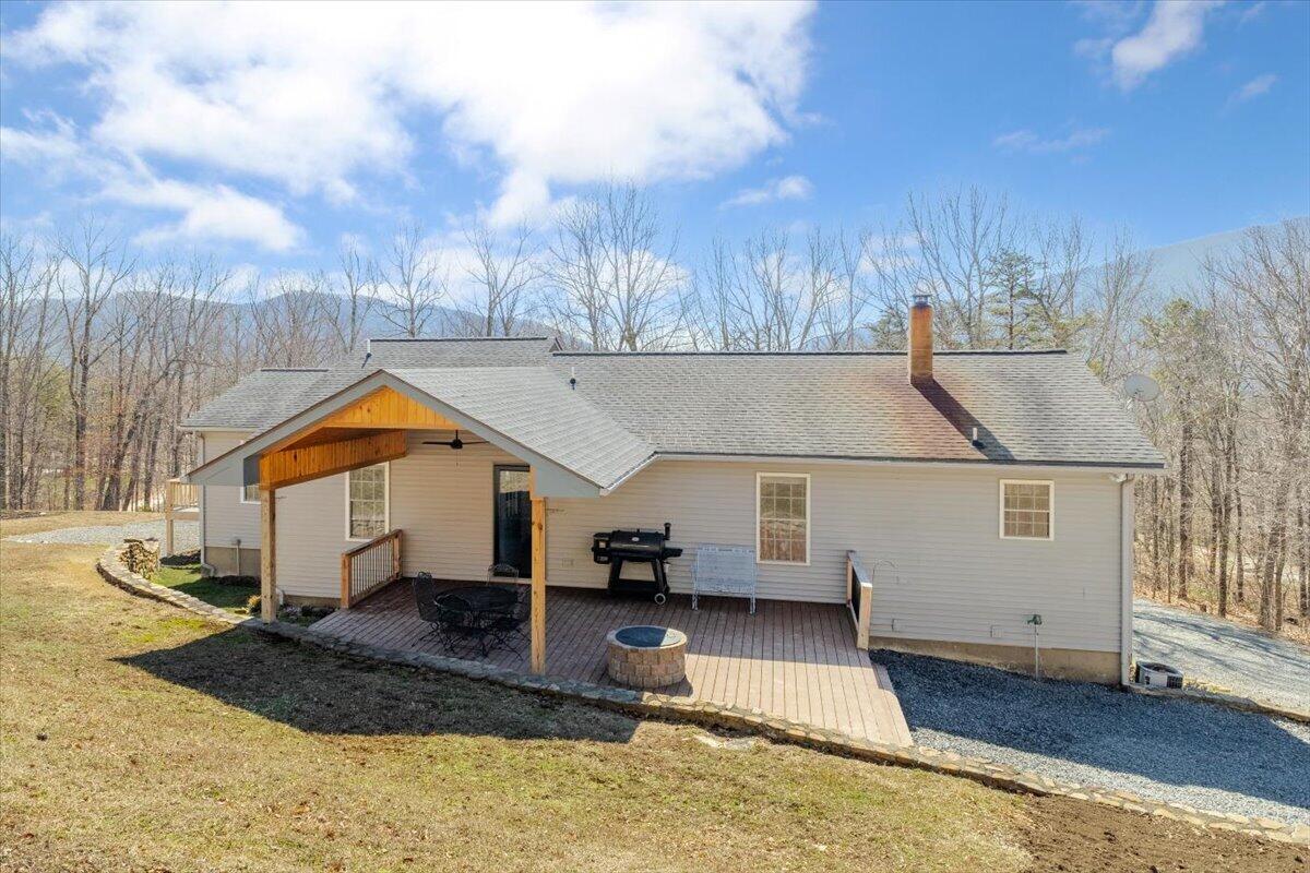3282 Absalom Smith Road Salem, VA 24153 - Photo 1 of 59 a view of a house with a yard