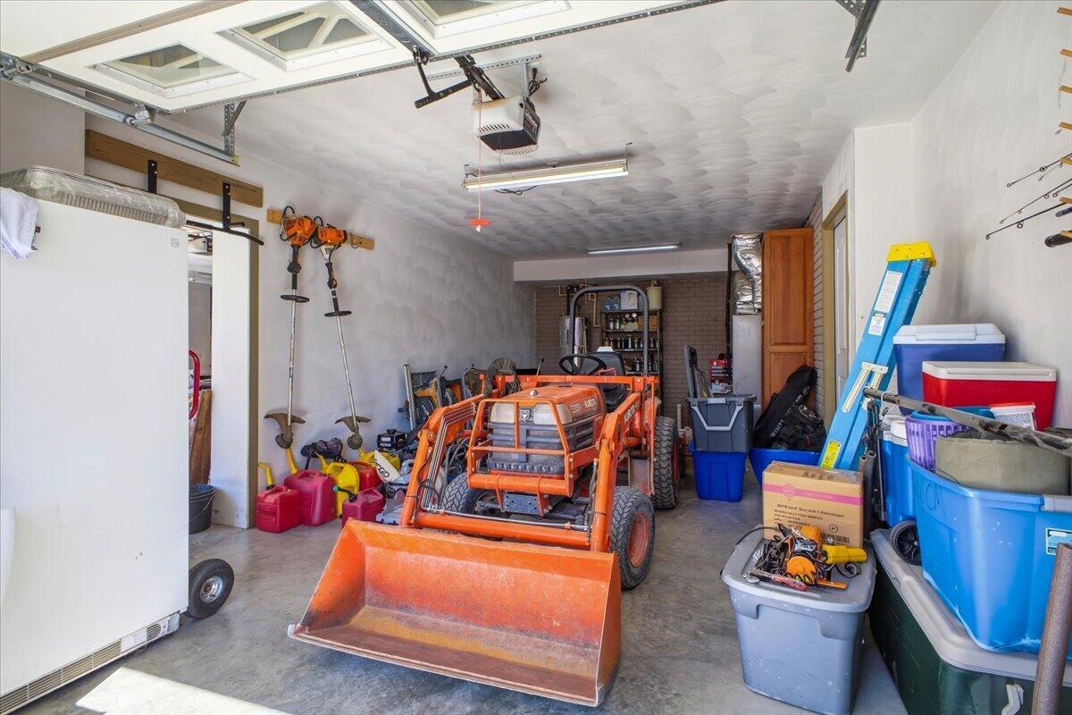 3282 Absalom Smith Road Salem, VA 24153 - Photo 38 of 59 a room with furniture and equipment