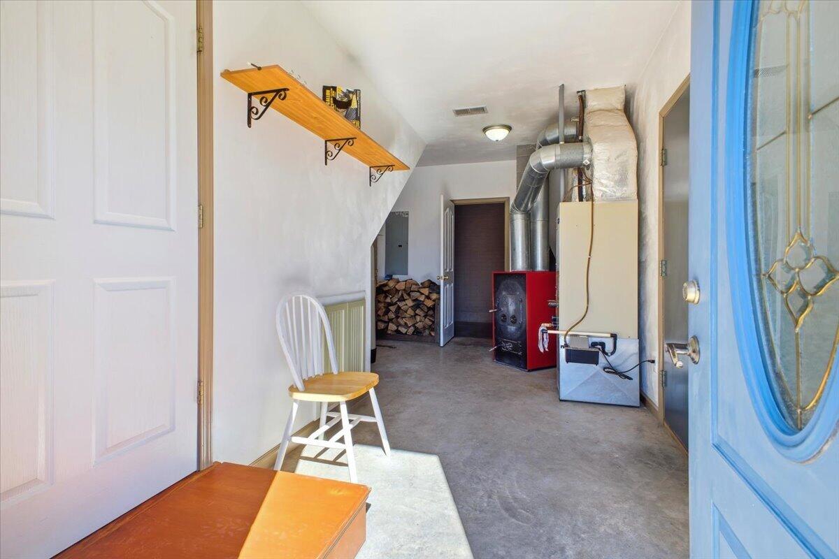 3282 Absalom Smith Road Salem, VA 24153 - Photo 5 of 59 a view of a room with gym equipment