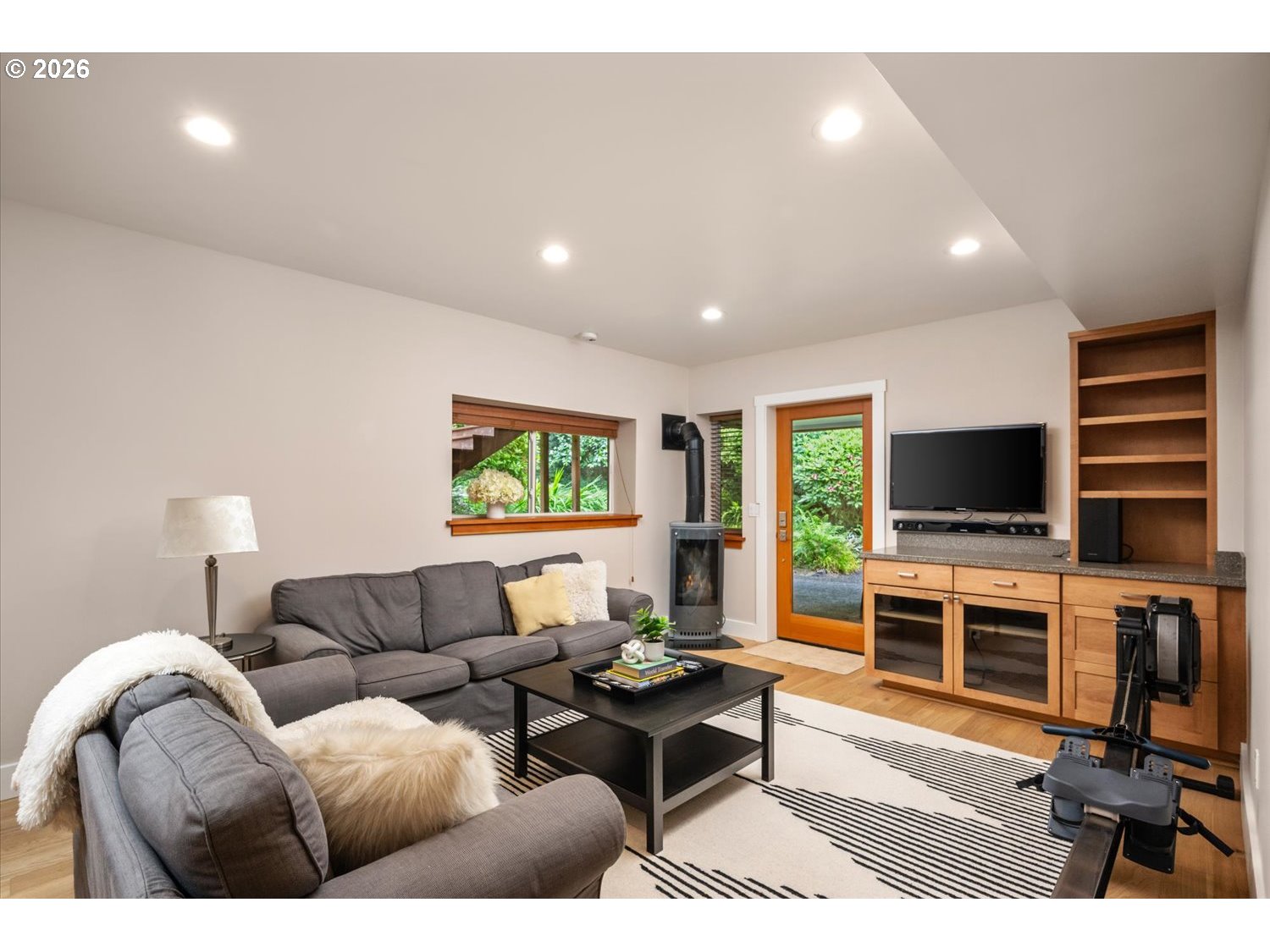 4602 Southwest 25th Avenue Portland, OR 97239 - Photo 24 of 42