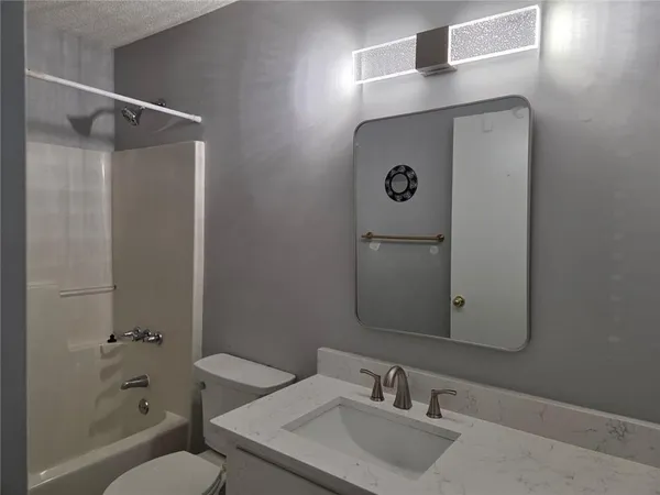 $2,100 | 1155 Riverside Trace, Sugar Hill, GA 30518