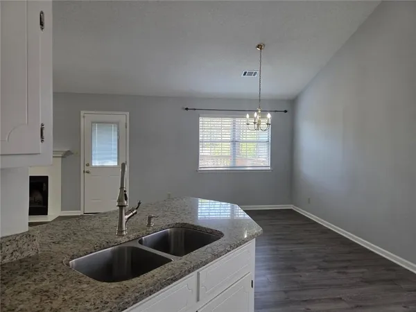 $2,100 | 1155 Riverside Trace, Sugar Hill, GA 30518