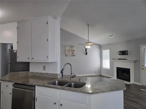 $2,100 | 1155 Riverside Trace, Sugar Hill, GA 30518