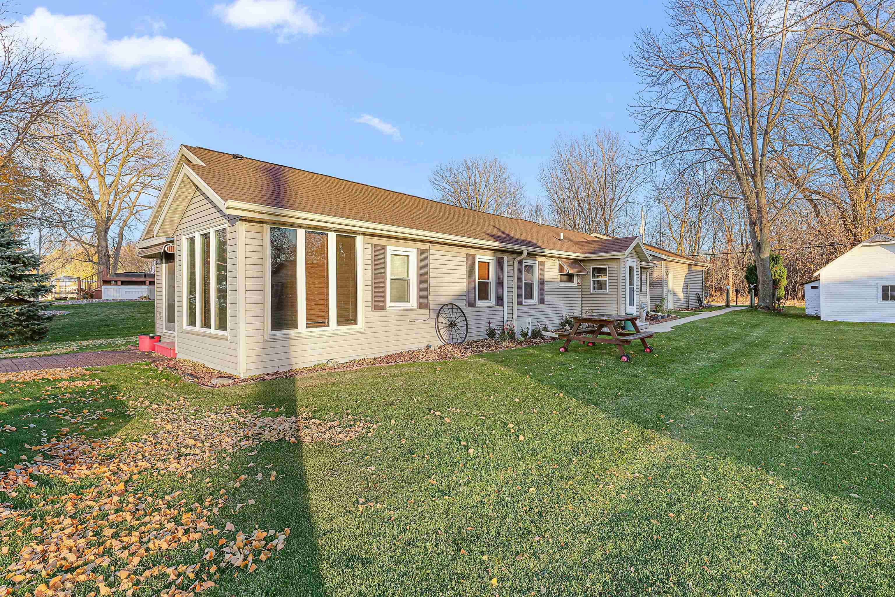 N8464 Minawa Beach Road Fond du Lac, WI 54937 - Photo 16 of 28