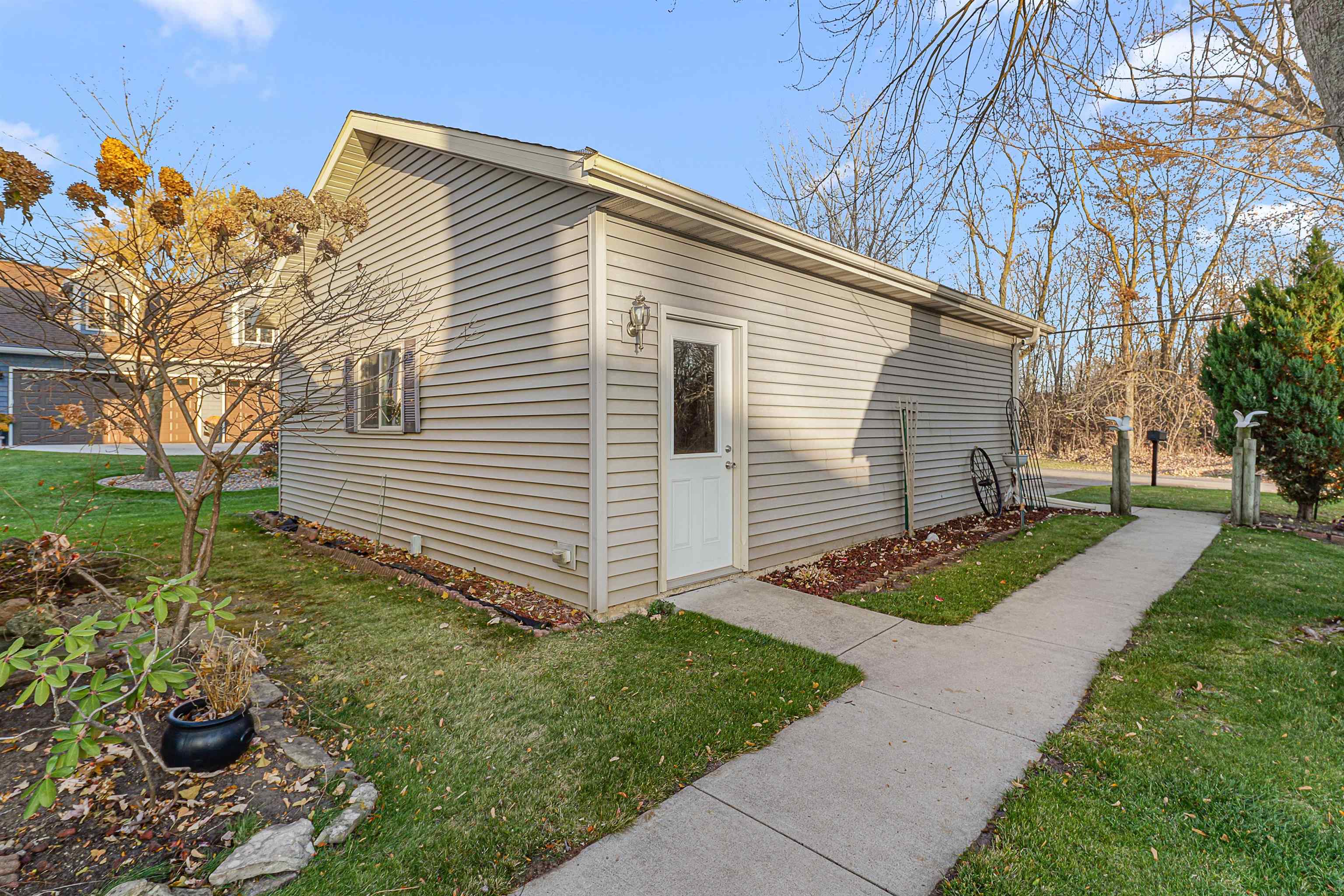 N8464 Minawa Beach Road Fond du Lac, WI 54937 - Photo 20 of 28