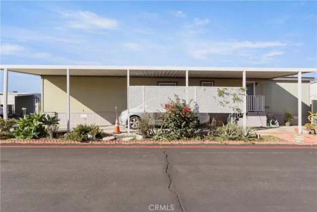 $350,000 | 14362 Bushard Street, Unit 17, Westminster, CA 92683
