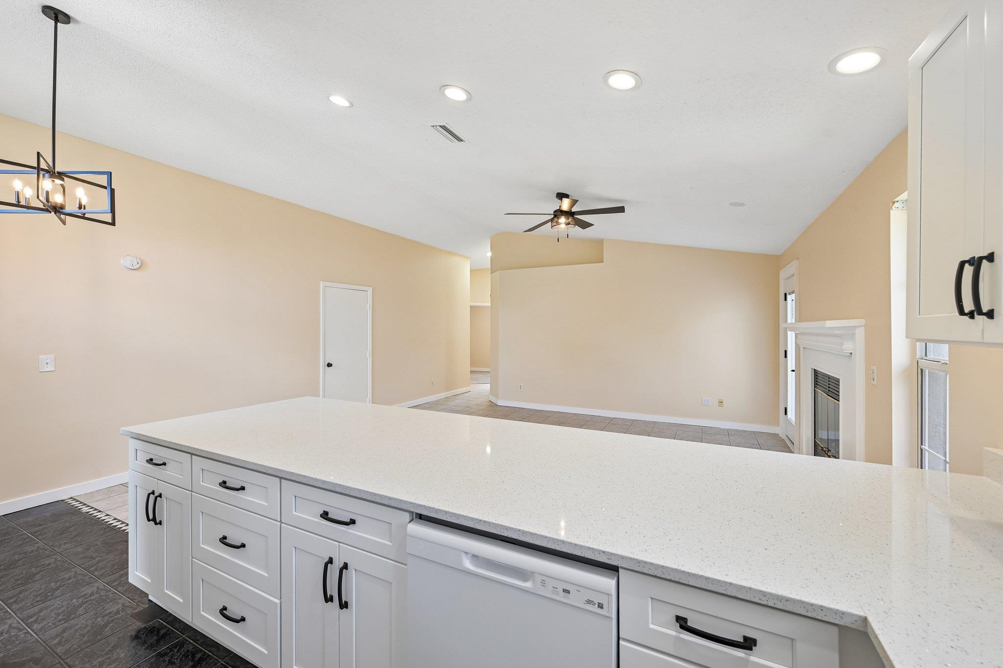 207 B Street St. Augustine, FL 32080 - Photo 6 of 30