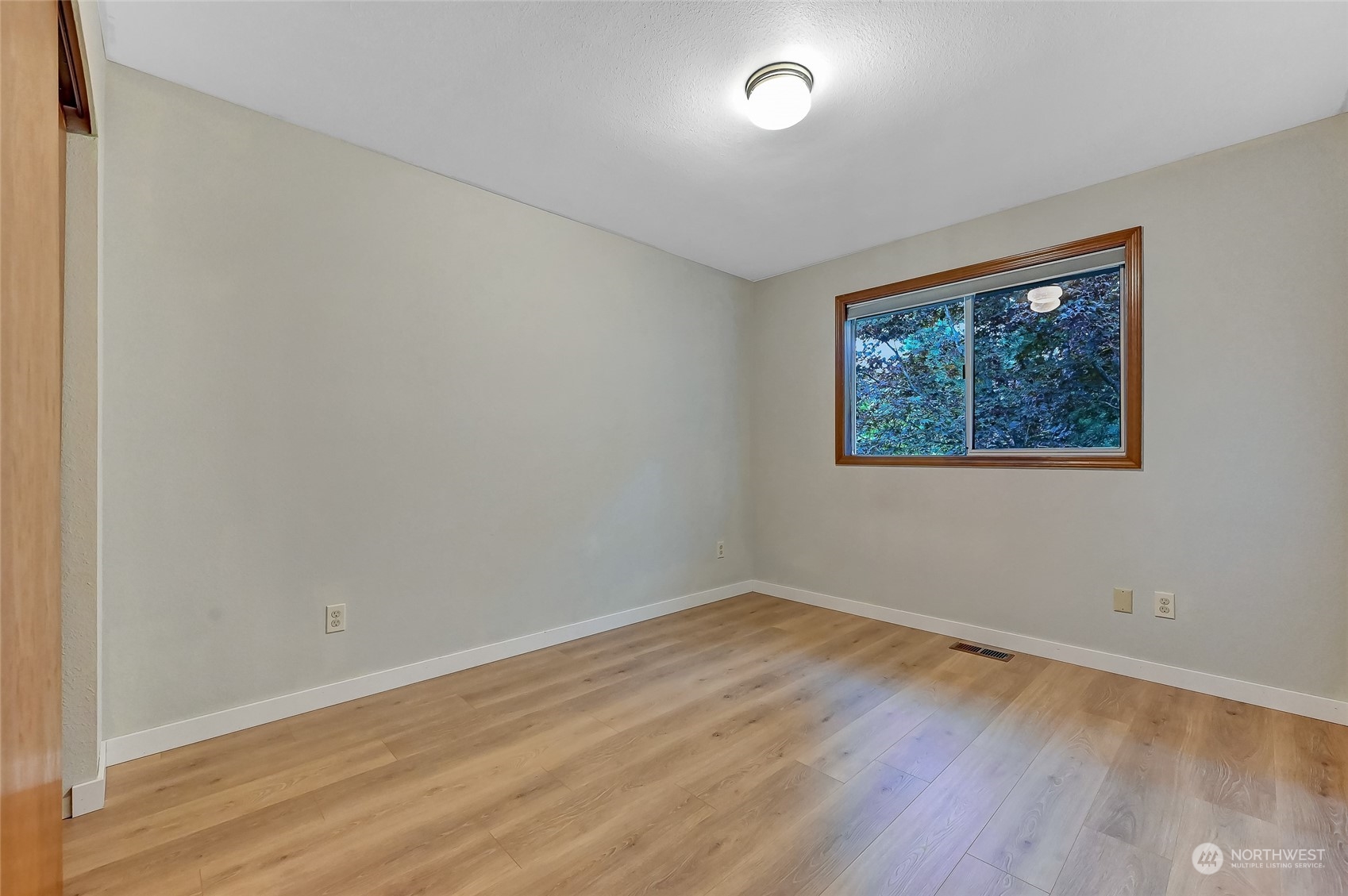 19012 103rd Place Southeast Renton, WA 98055 - Photo 32 of 37 Gallery Image 32