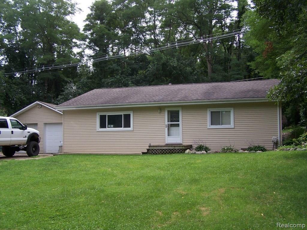 3021 Norton Road Howell, MI 48843 - Photo 1 of 15 Norton 3021 002.JPG