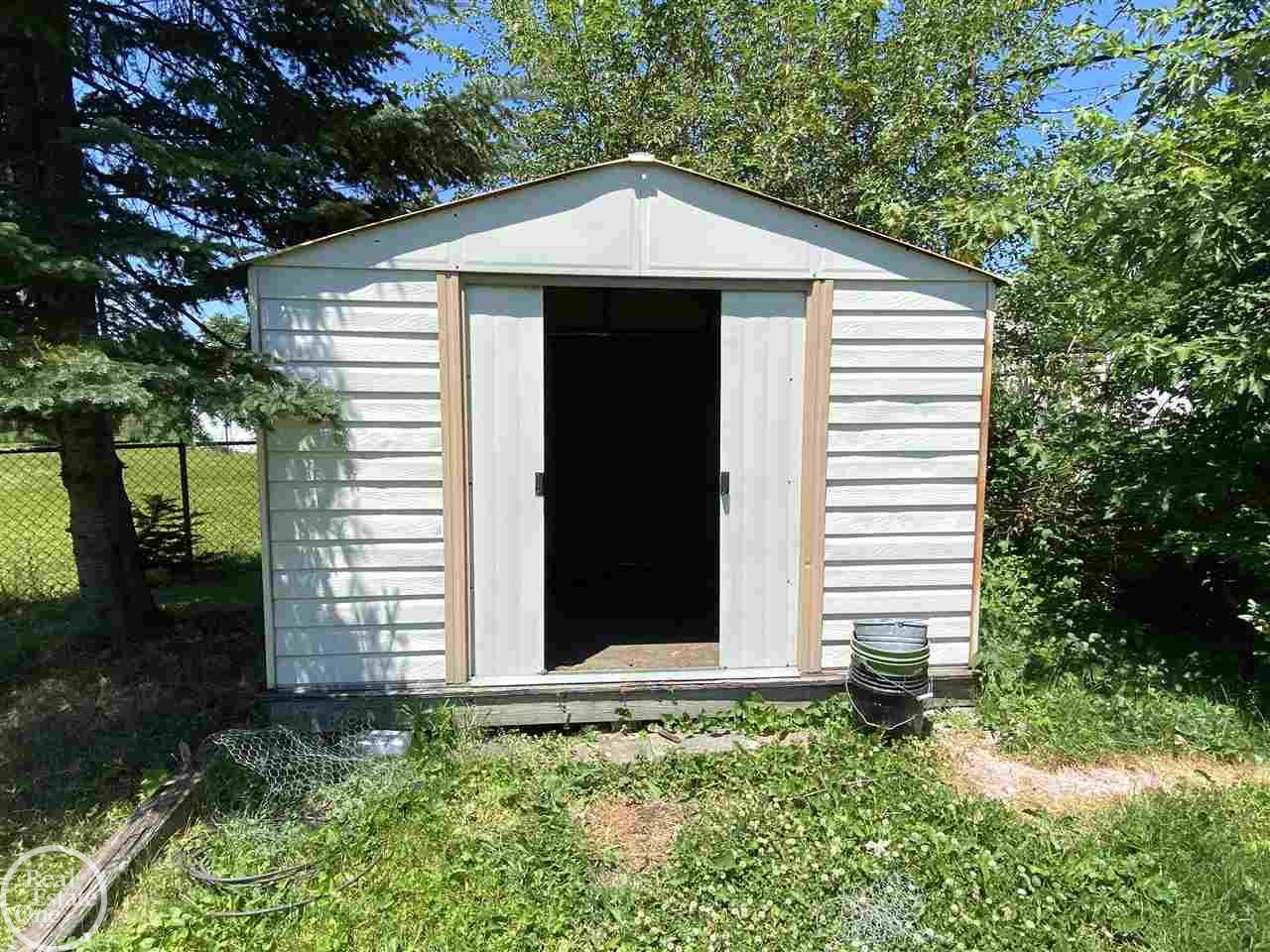 8595 Dale Center Line, MI 48015 - Photo 6 of 20 Storage shed