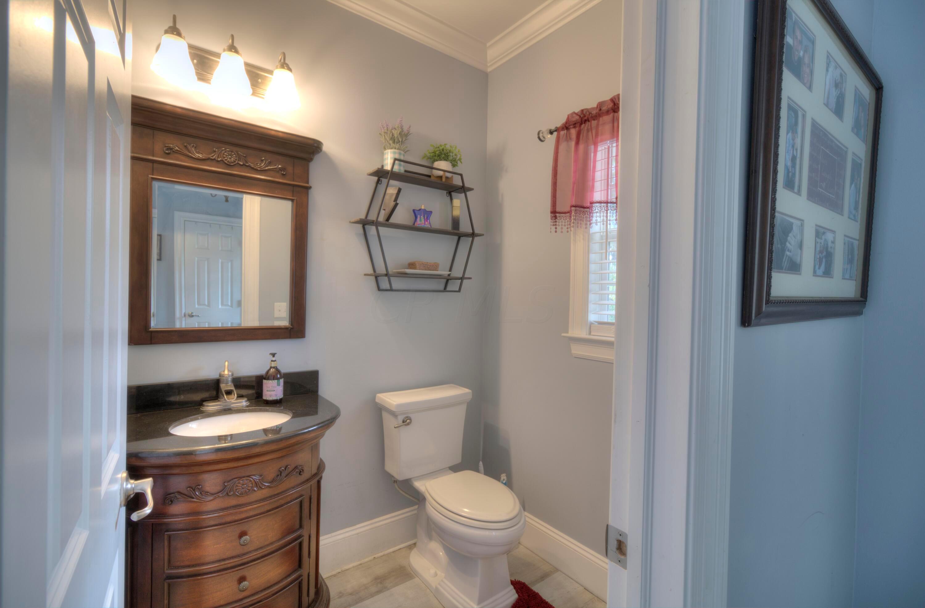 430 Ridgeland Drive Howard, OH 43028 - Photo 10 of 29 bathroom