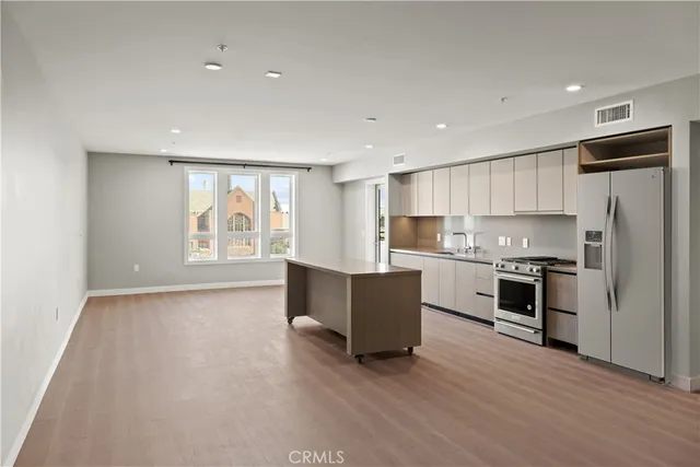 $1,250,000 | 39 South Los Robles Avenue, Unit 3006, Pasadena, CA 91101