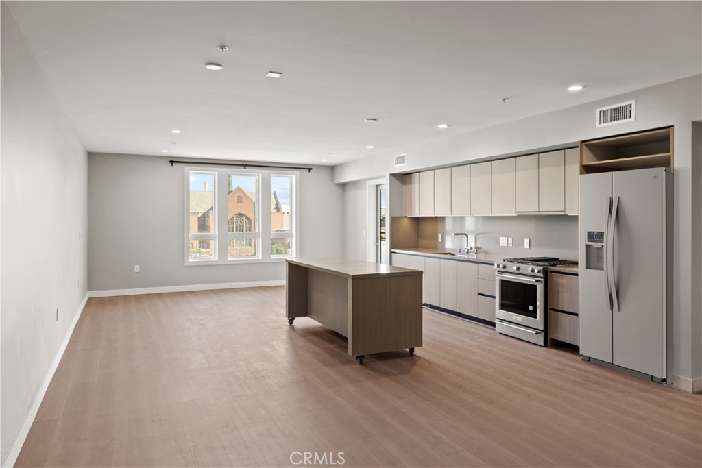 39 South Los Robles Avenue, Unit 3006 Pasadena, CA 91101 - Photo 11 of 24