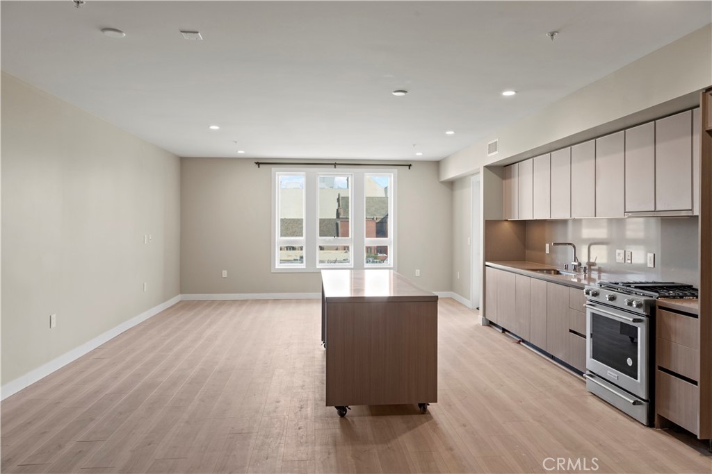 39 South Los Robles Avenue, Unit 3006 Pasadena, CA 91101 - Photo 12 of 24