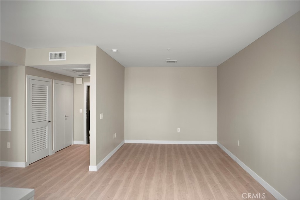 39 South Los Robles Avenue, Unit 3006 Pasadena, CA 91101 - Photo 10 of 24