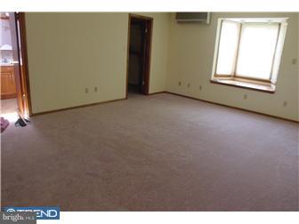 766 Rancocas Road Westampton, NJ 08060 - Photo 4 of 12 Living Room
