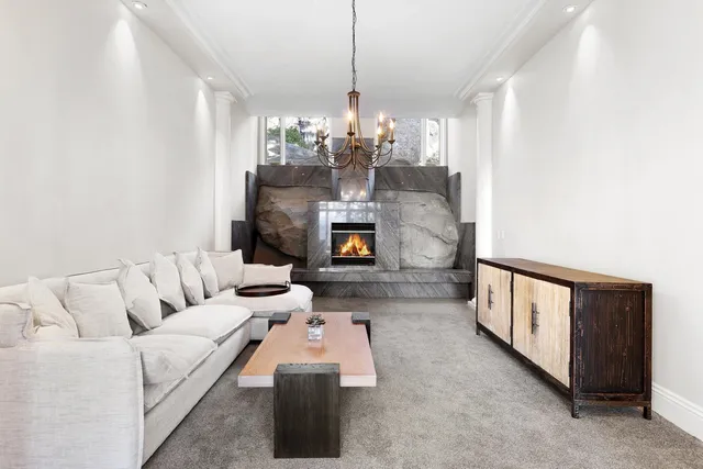 a view of walk in closet