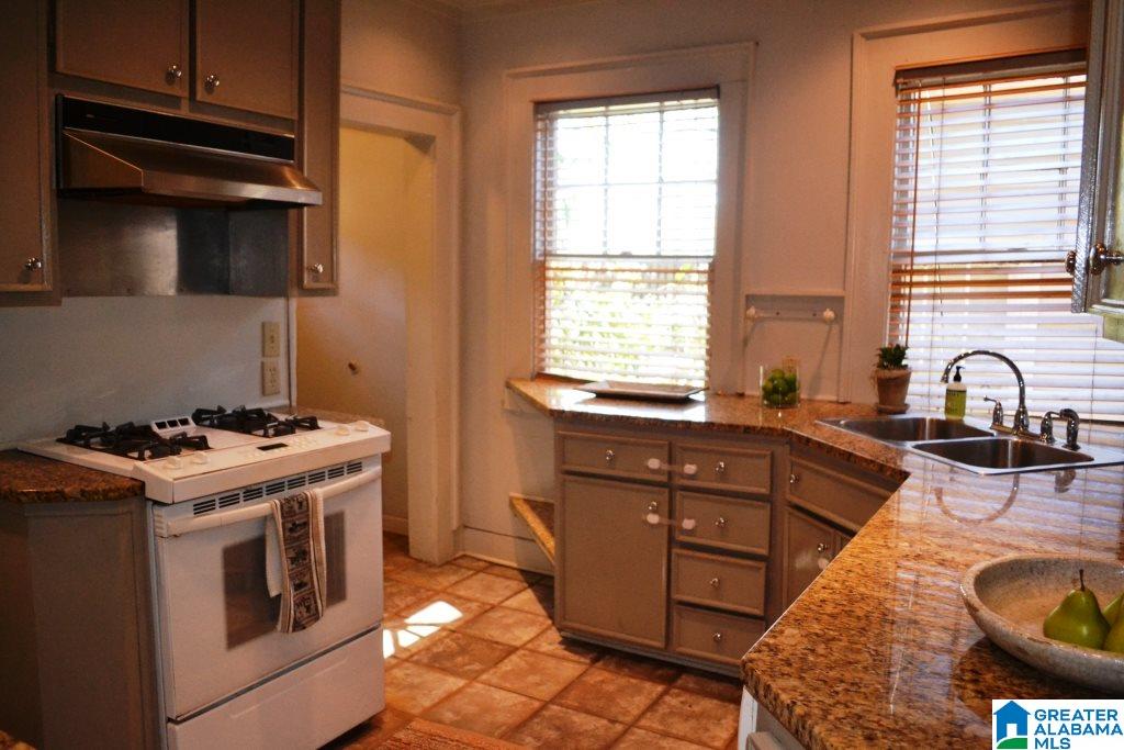 4319 Cliff Road Birmingham, AL 35222 - Photo 9 of 21