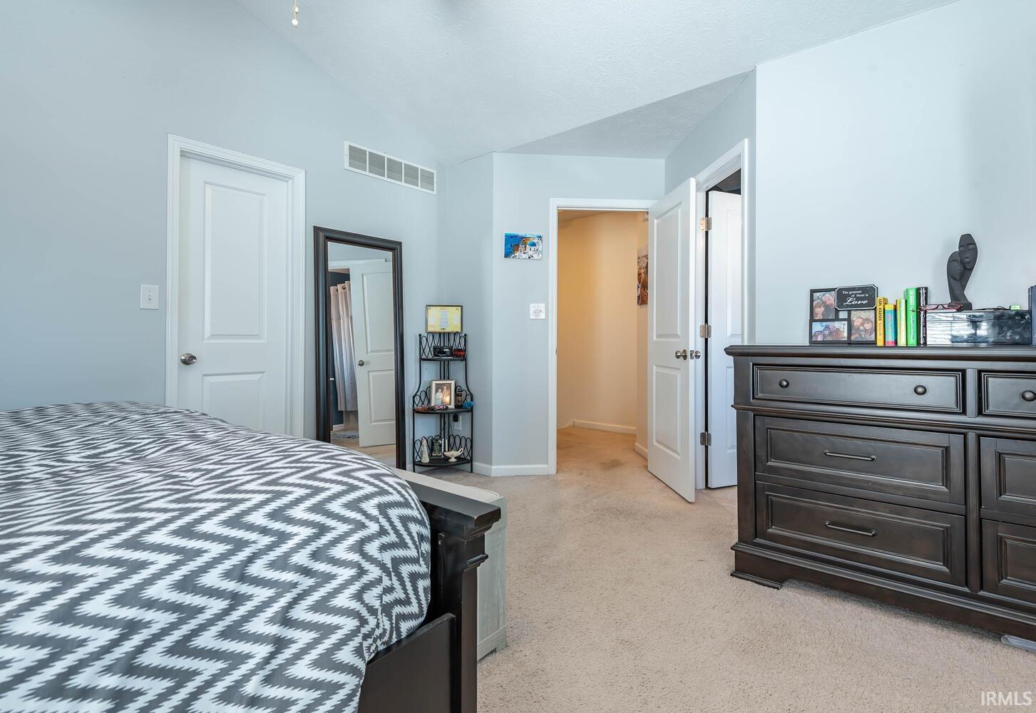 2598 South Flat Rock Road Bloomington, IN 47403 - Photo 17 of 26 Gallery Image 17