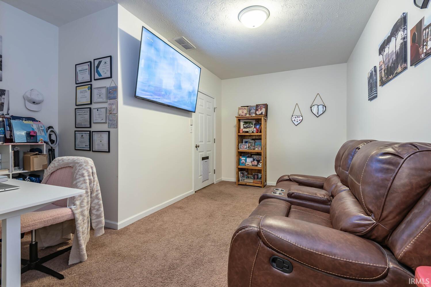 2598 South Flat Rock Road Bloomington, IN 47403 - Photo 22 of 26 Gallery Image 22